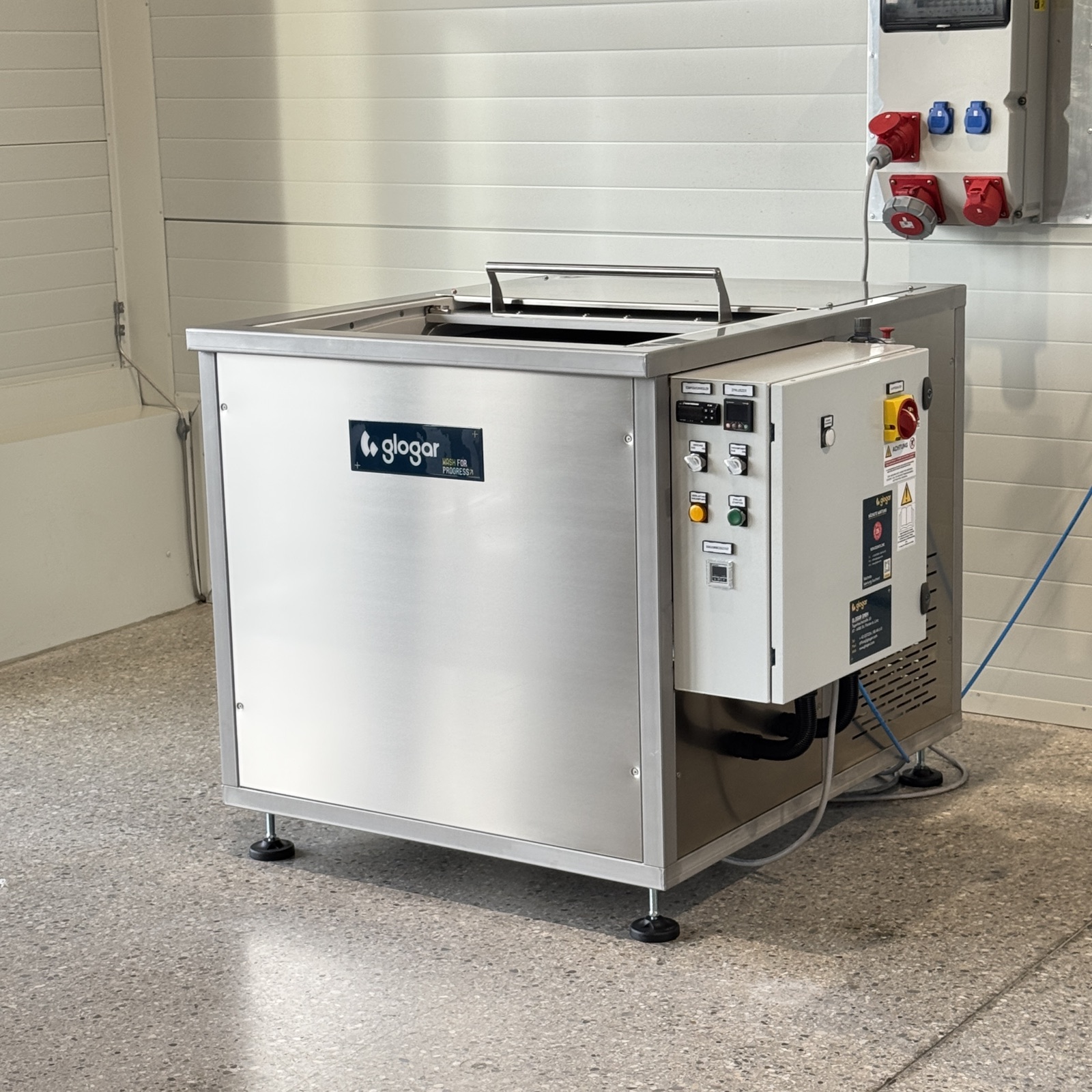 Vakuumtrockner für Präzisionsbauteile — Novatec